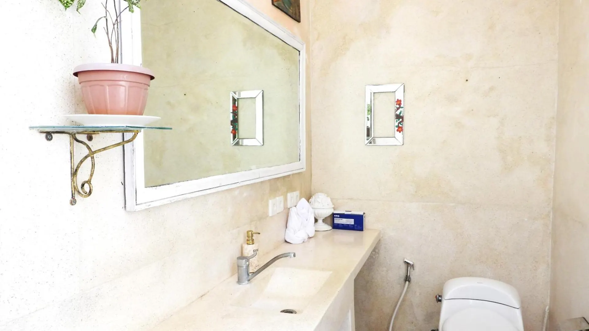 Resort Surga Homestay Jimbaran  Indonesia